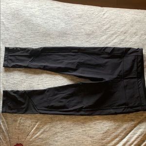 Black Lulu crop leggings